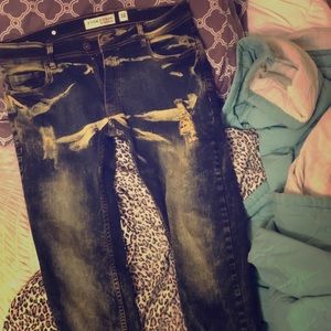 Evolution jeans( Size 32) Skinny fit